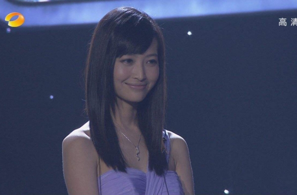 杨洋改名震惊粉丝 前快女改名杨菲洋原因太心酸