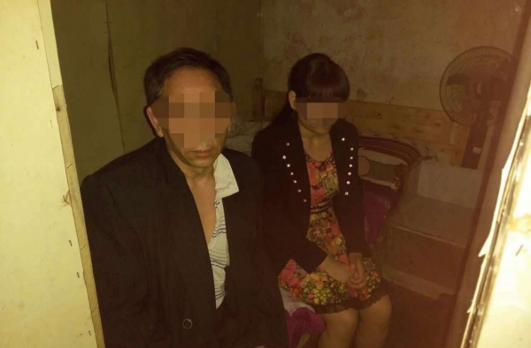 男子网上招嫖嫖到妻子 体验特殊服务竟收到老婆照片