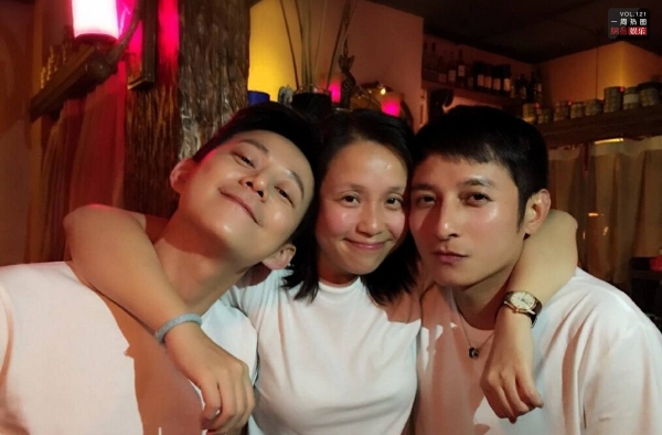 李维嘉单身疑坐实 谢娜深夜发文暗指此事有文章
