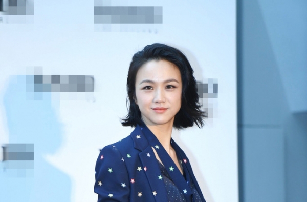 女王大人! 汤唯短发西装尽显干练女神范!