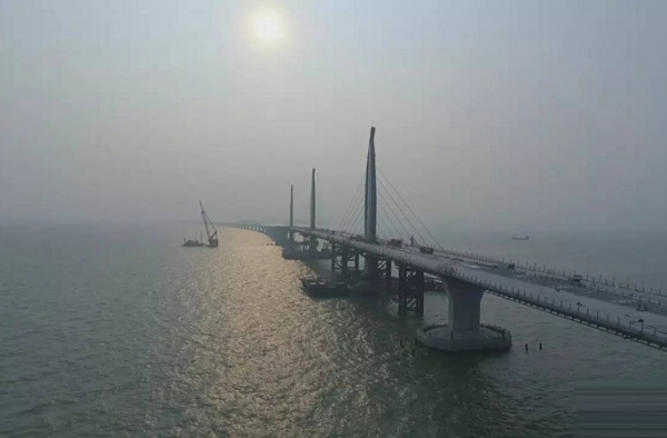 港珠澳大桥主体今日贯通 港珠澳大桥什么时候通车？