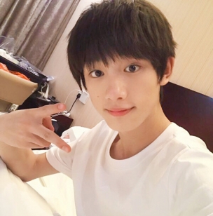 曝tf家族成员丁程鑫个人资料 TF家族练习生成员都有谁