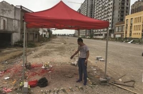 女童被埋施工路面怎么回事？排除他杀死因成谜