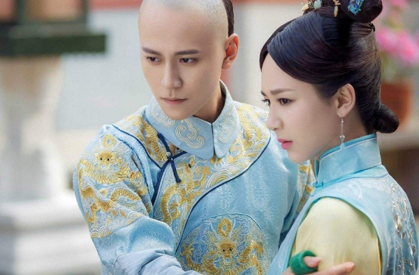 杨紫秦俊杰一周年发糖 深挖两人是怎么从戏里走到一起