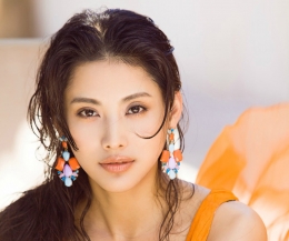 樊昱君曝性感写真 氧气美女尽显曼妙身姿