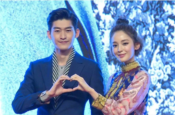 张翰深夜驾豪车接娜扎遭喷 张翰还是靠作品上热搜吧