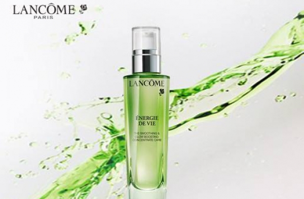 绝对不可错过的保湿精华液 护肤从此刻开始