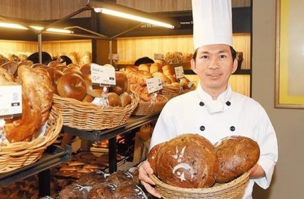 台湾面包师嫌弃大陆市场 如今拼命打脸前来开店