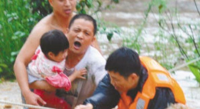 骂妻锤子引来称赞 背后真相令人动容