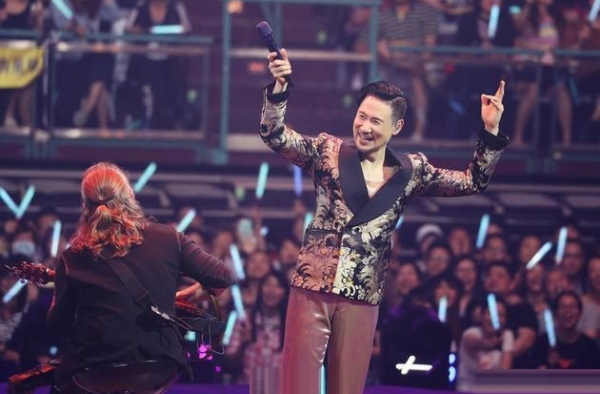 张学友演唱会又抓逃犯 网友：学友你是逃犯克星吗？