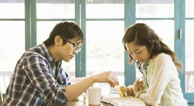 女子相亲时打包剩菜 男子当面夸其贤惠背后删好友