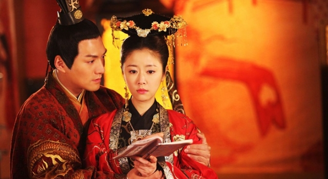 《倾世皇妃》经典台词 碧草韧如丝磐石无转移