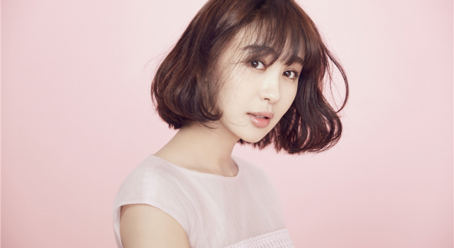 李菲儿的“漫画腿”“柯基臀”火了，又一位纯天然女神