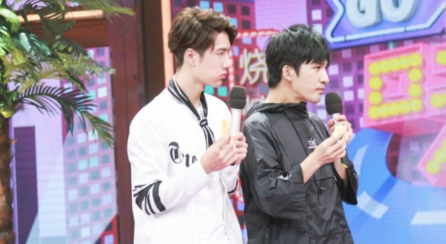大张伟节目上哭了，感动了大家也感动了自己