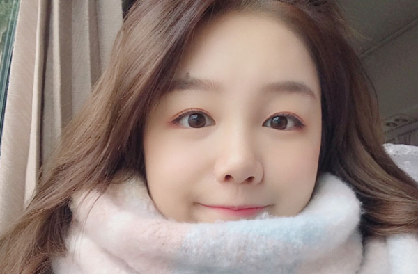 徐梦洁在微博回应表情管理 Sunnee晕倒徐梦洁被质疑在笑