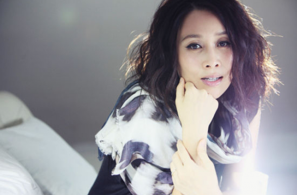 那英儿子出游正面照曝光 那应对自己孩子很是宠爱