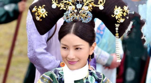 如懿传纯妃是好人坏人 纯妃最后黑化了吗？