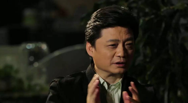 崔永元冯小刚手机事件 崔冯互撕范冰冰成了牺牲品