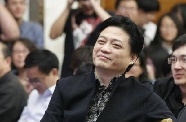 崔永元回应冯小刚 冯小刚的罪行都在崔永元的抽屉里？