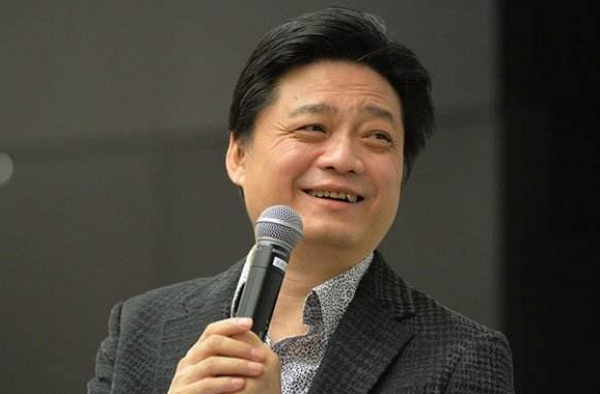 崔永元回应冯小刚 “手撕”冯小刚再升级