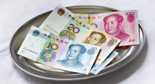 泰国收小费遭降职怎么回事?收多少小费能插队?