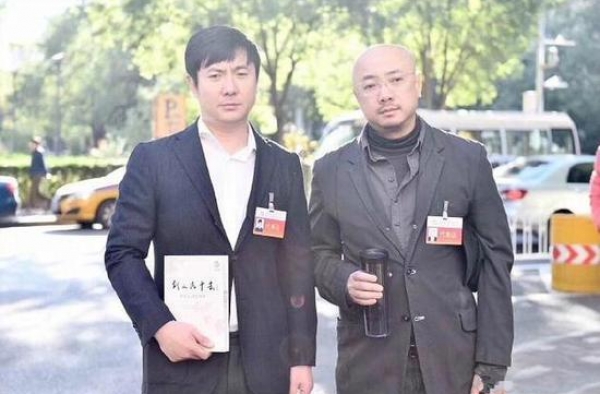 徐峥沈腾合影什么样？看着咋那么愁呢？