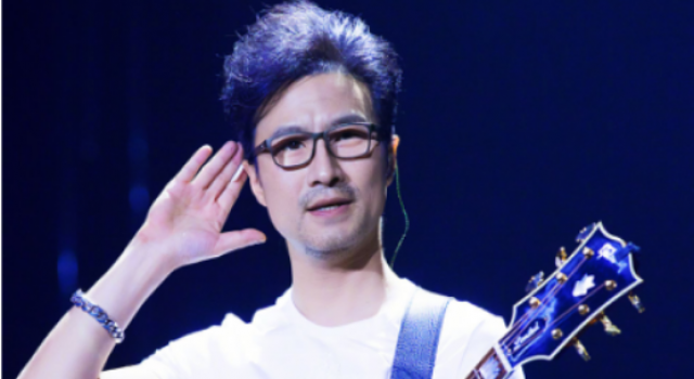 范湉湉孙坚看哭了 细听汪峰的歌曲更感人