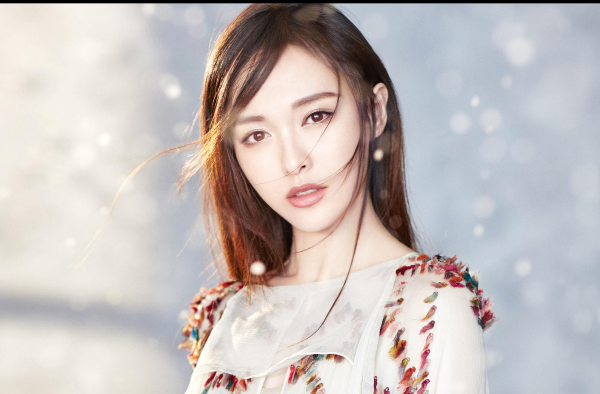 为什么唐嫣总是把女二捧红 演技尬才是关键
