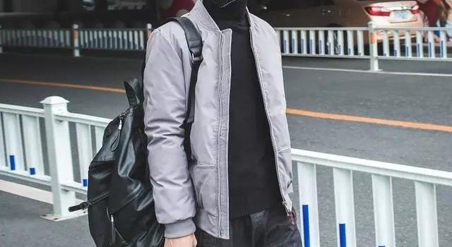 韩系小哥哥都爱的男士外套？短款棉服安排一下！