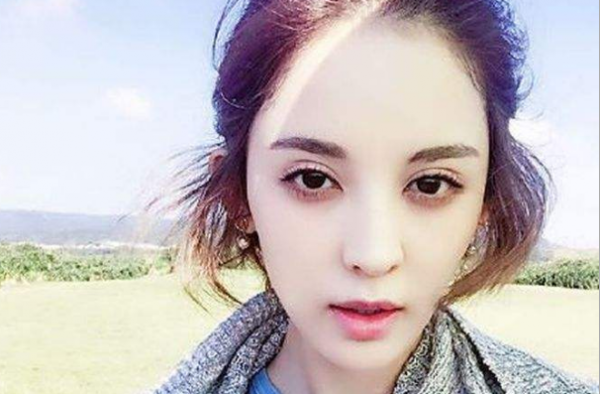 古力娜扎维权胜诉，“以德报怨”减免被告55万赔偿