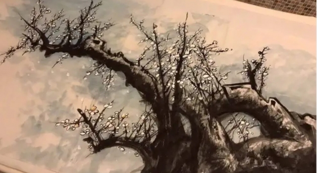 张馨予军婚且绘画水平很高 品味张馨予的画作艺术性