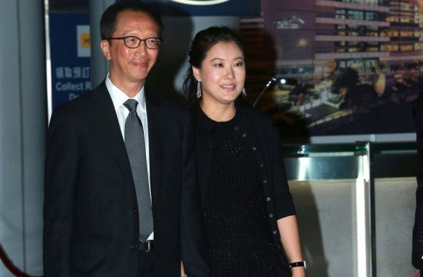 伏明霞被传离婚，相差26岁却携手16年