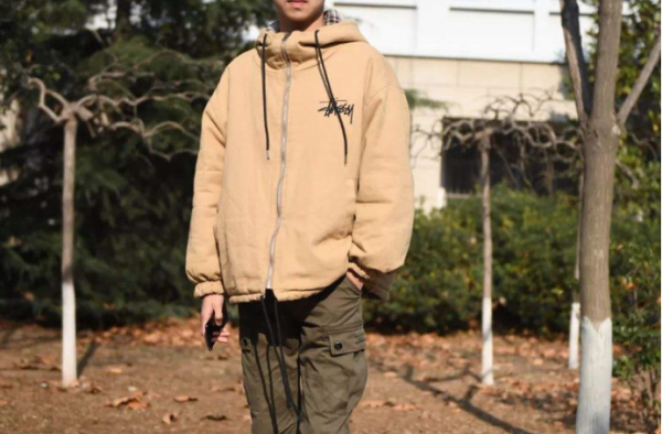 冬季棉服怎么搭？这样穿包你变身为“高富帅”