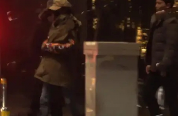 白百何现身妇产科 男性友人亲密陪同疑似产检 要迎来第二春？