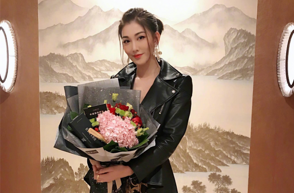 李彩桦老公是谁 圈外老公身家背景深厚