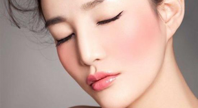 脸部红血丝怎么修复 用对方法去红血丝So easy