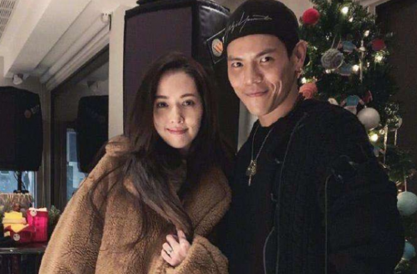 向佐为什么喜欢郭碧婷 郭碧婷背景如何？二人般配吗？