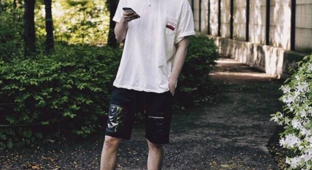 简单时尚的服装搭配 给你带来凉爽舒适的季节