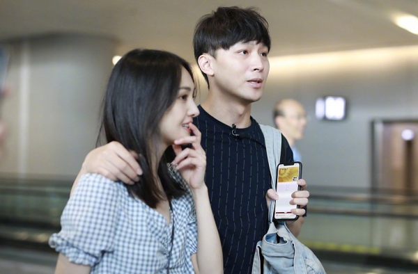 郑爽不觉得自己好看 称没有美颜滤镜真的很一般