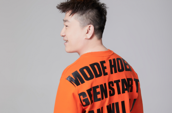 张鹤伦回应被骂 未与张云雷划清关系 德云一家亲？