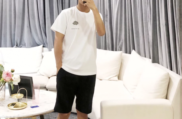 简单随性的极简风搭配 满足你对于夏天的要求