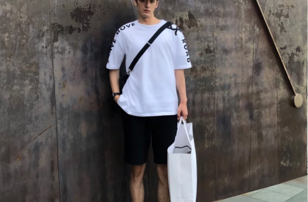最时尚的夏季服装 让你的生活充满与众不同的时尚