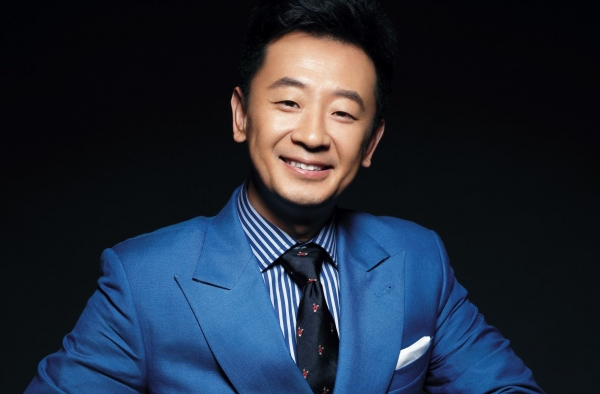 黄海波表白妻子：还好有你 筹备新戏自己当导演！