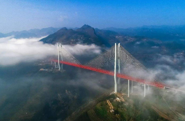 会腾云能跨海的中国大桥 网友：没有中国建不了的桥