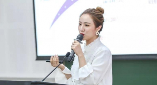 卡戴珊要去薇雅直播 网友：还不如降价来得实在