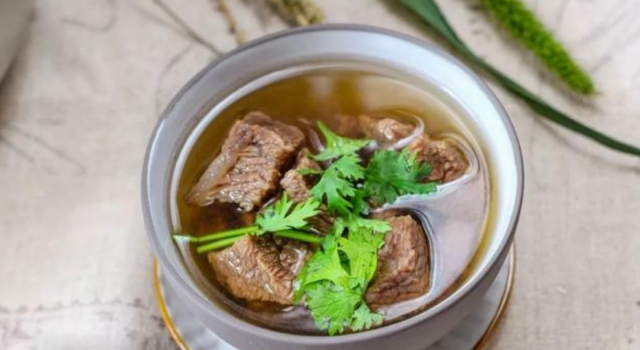 牛肉汤的做法 清香不油腻 营养有美味