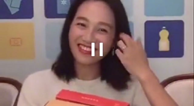 周一围 到底谁卑微 网友：你不卑微，我们观众最卑微