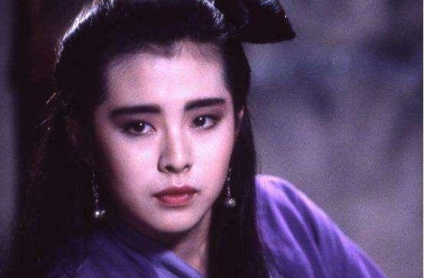 1992年，王祖贤游玩五台山，看到拍的照片，才知道什么叫女神