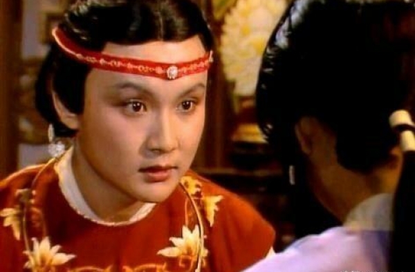 于小彤开撕长相守剧方，网友：你应该撕化妆师，幸好陈小纭逃走了