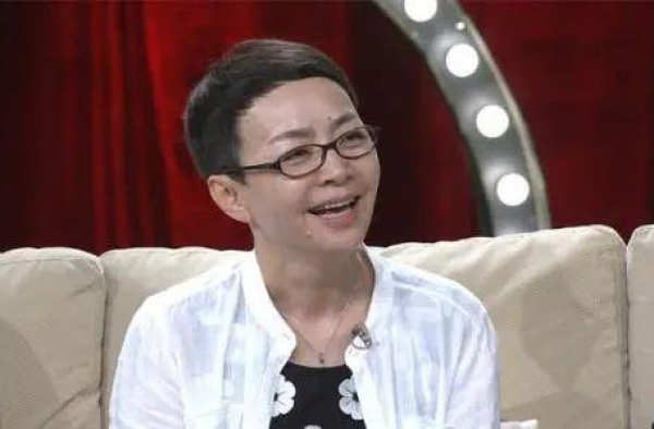知名女星，正式退休